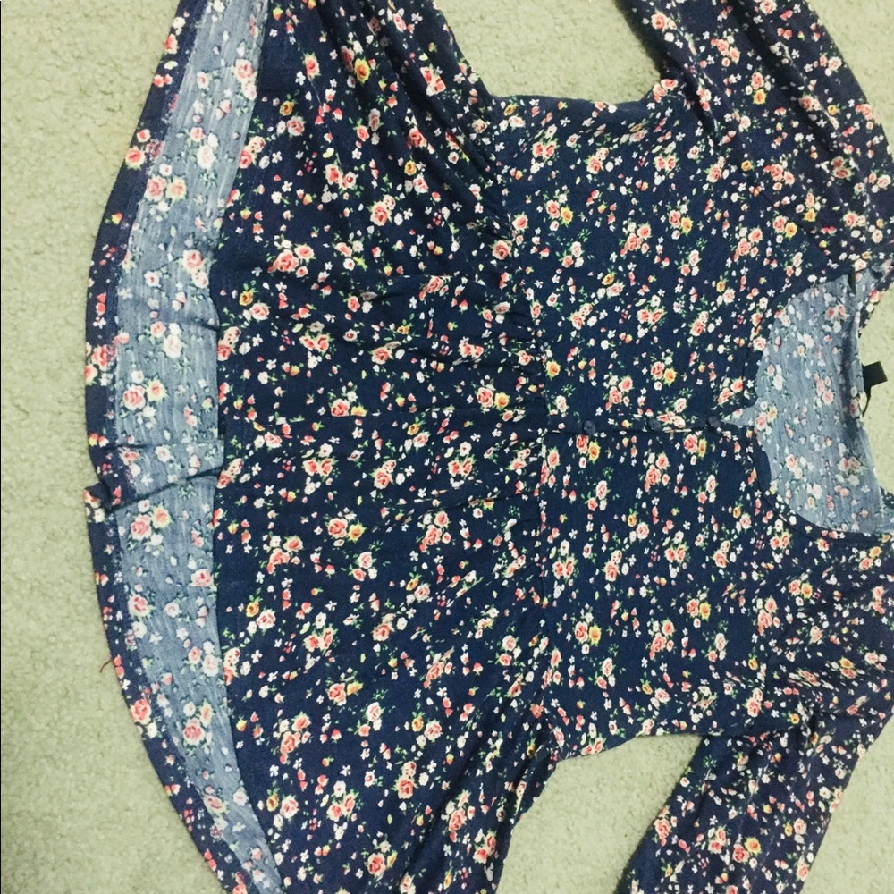 Blouse - Picture 6 of 8